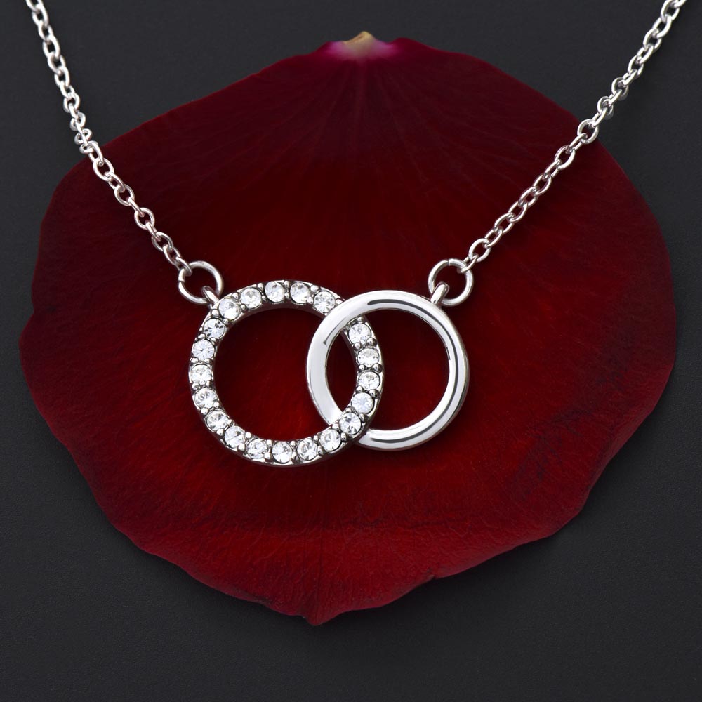 Perfect Pair Necklace – A Symbol of Timeless Togetherness